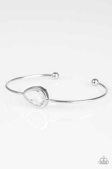 Make A Spectacle White Bracelet